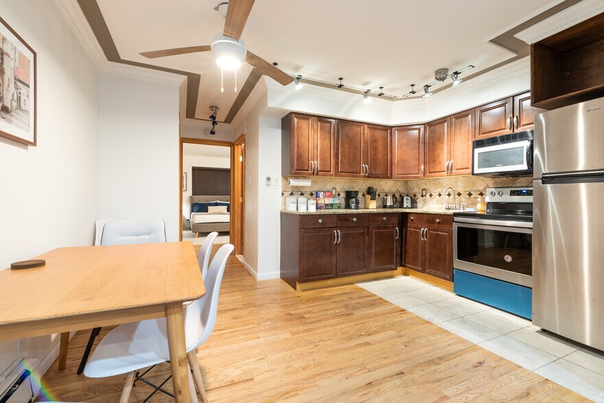 Building Photo - 74 69th St