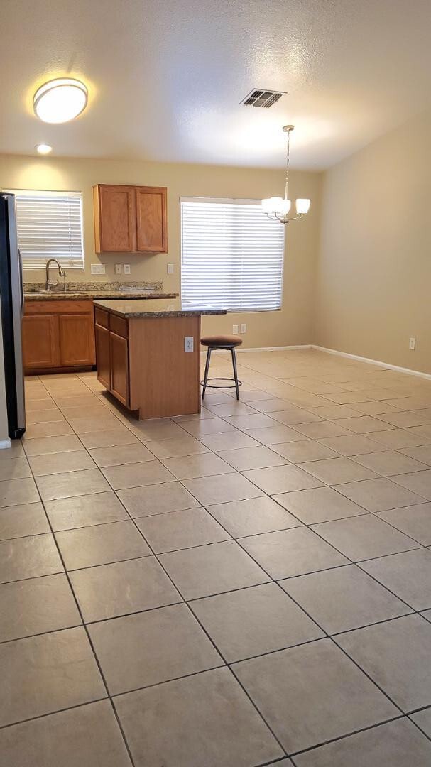 Building Photo - 10970 W Sheridan St