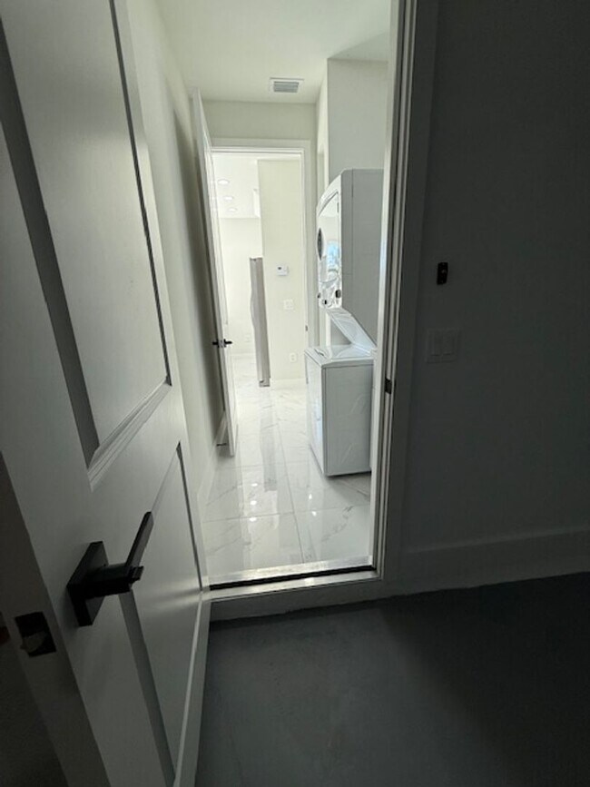 Building Photo - Brand-New 3-Bedroom Home for Rent in Lehigh Acres – Modern Design + Special Offer!