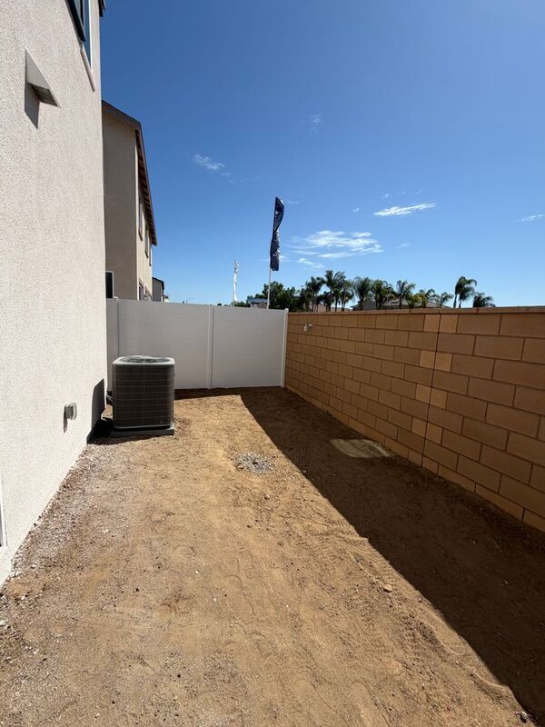 Building Photo - 36549 Altisima Dr