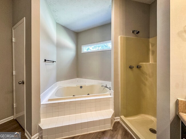 Building Photo - 11647 Matthews Trail