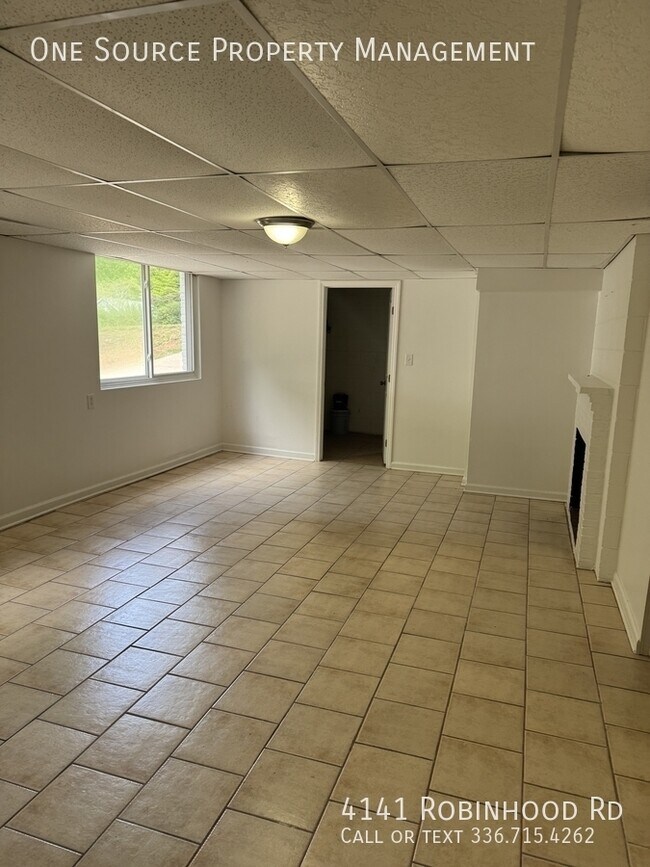 Building Photo - 4141 Robinhood Rd