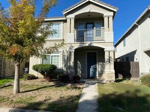 Building Photo - 743 Queensland Cir