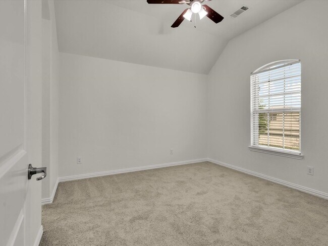 Building Photo - 4225 Aspen Grove Ct