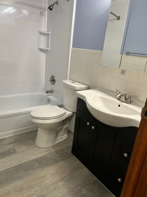 Building Photo - 3847 Lamarque Ct