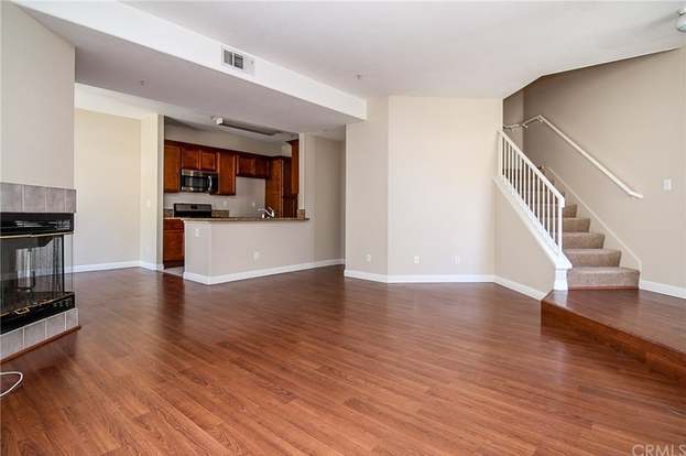 Building Photo - 13133 Le Parc Blvd