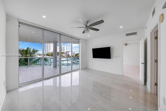 Building Photo - 360 CONDO