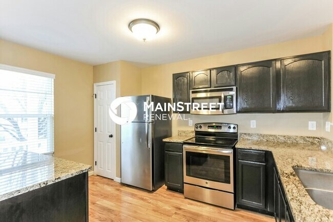 Building Photo - 3 Bedroom Pet-Friendly Home in Wentzville, MO with Main Street Renewal