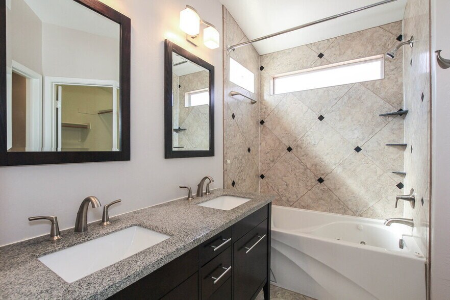 Building Photo - 19246 N 31st St