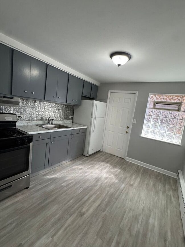 Building Photo - 2151 W 119th St