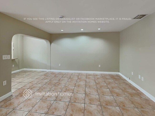 Building Photo - 1121 NW 129th Pl