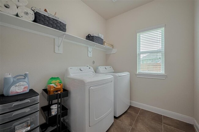 Building Photo - 2706 Topaz Cove Ln
