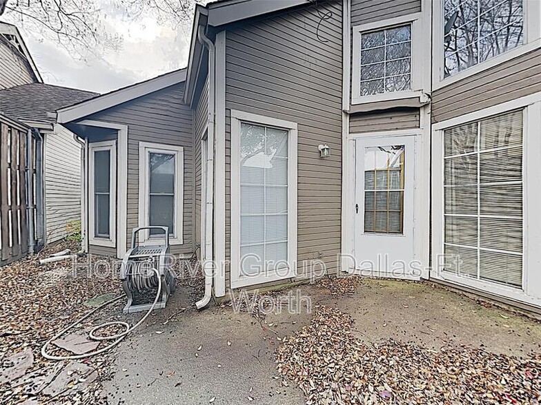 Building Photo - 10844 Gable Dr