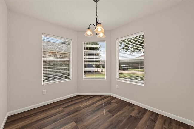 Building Photo - 14837 Peachmeadow Ln