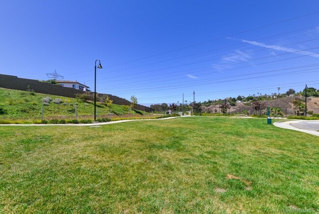 Building Photo - 2540 Chamomile Ln