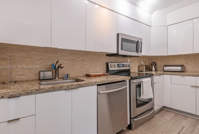 Building Photo - 286 Bal Bay Dr