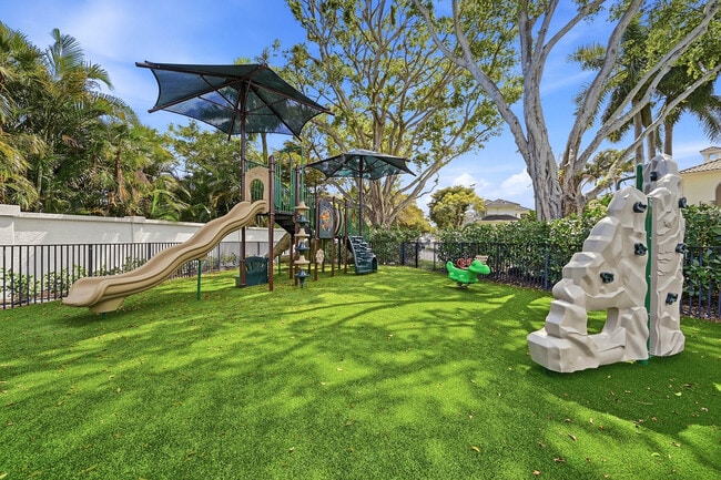 Building Photo - 5006 NW 24th Cir