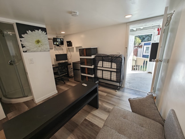 Building Photo - 24524 Mohr Dr