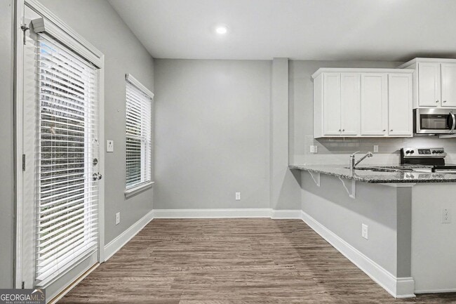 Building Photo - 7051 Fringe Flower Dr