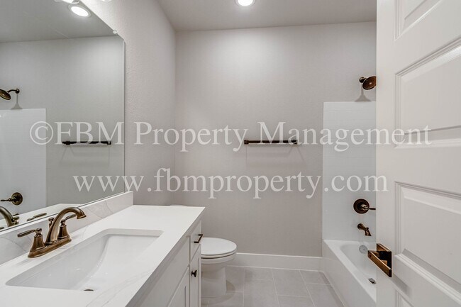 Building Photo - 920 Cooksey Ct