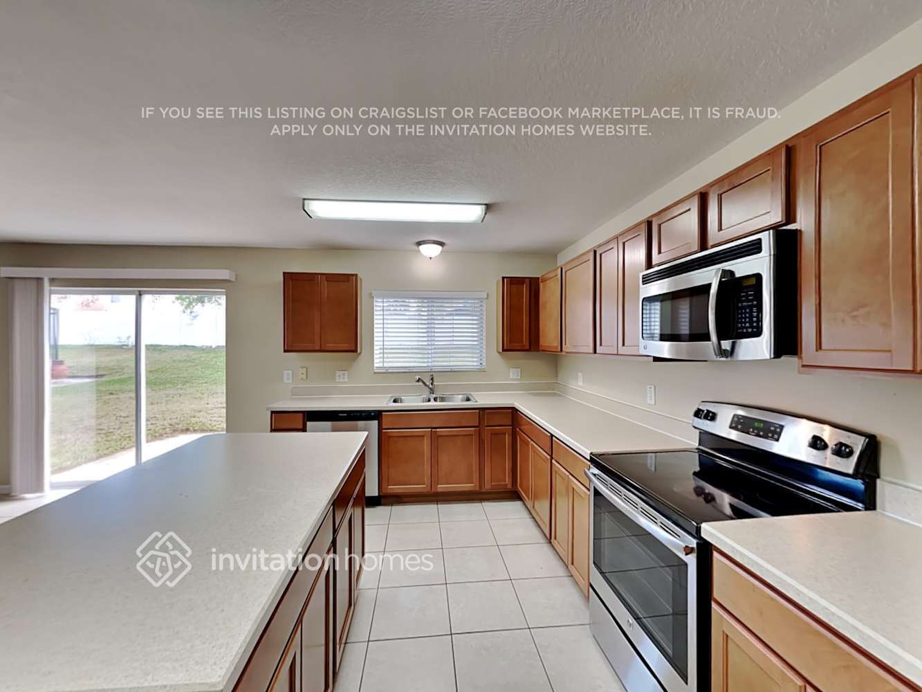 Building Photo - 15262 Galbi Dr