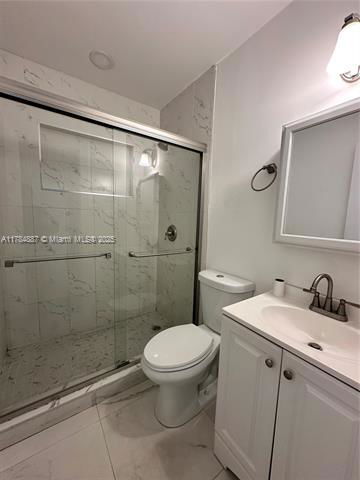 Building Photo - 380 W 32nd St