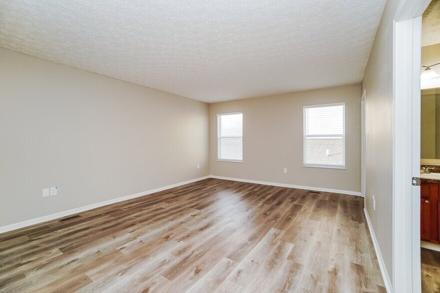 Building Photo - 1853 Bay Port Dr
