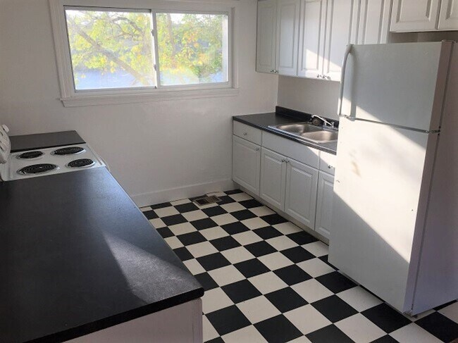 Building Photo - 19-21 Penobscot Street, Orono ME