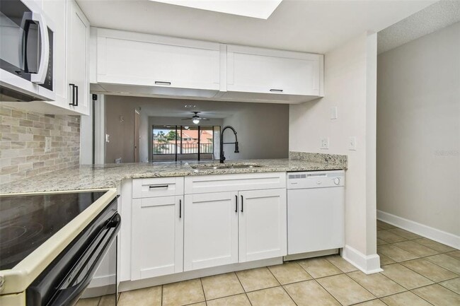 Building Photo - 4800 Brittany Dr S