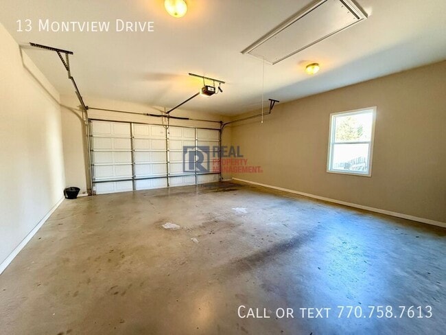 Building Photo - 13 Montview Cir SE