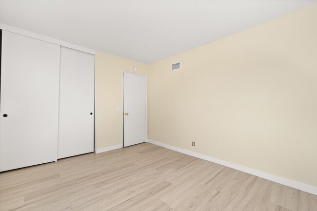 Building Photo - 306 Dolores Cir