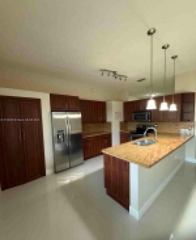 Building Photo - 2670 Dunwoodie Pl