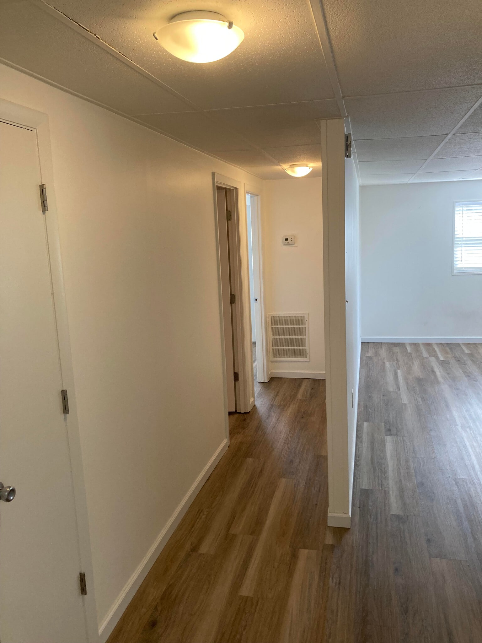 Building Photo - 261 Carlton Ln