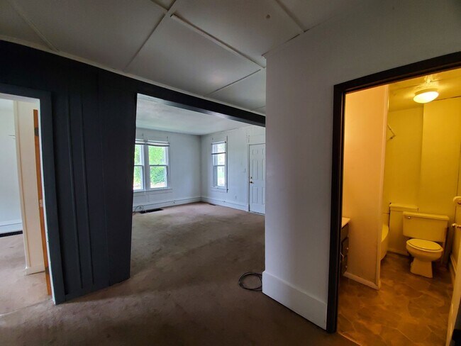 Building Photo - 2512 Walnut St