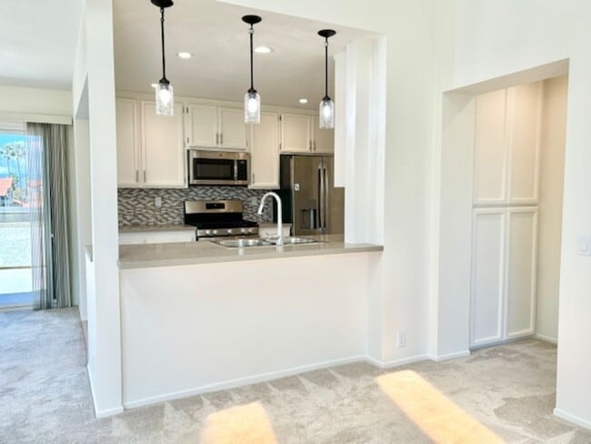 Building Photo - The Colony | Oxnard | 2 Bedroom + 2 Bathroom + Loft