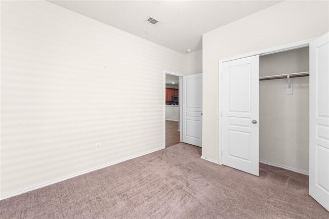 Building Photo - 4423 Champions Landing Dr