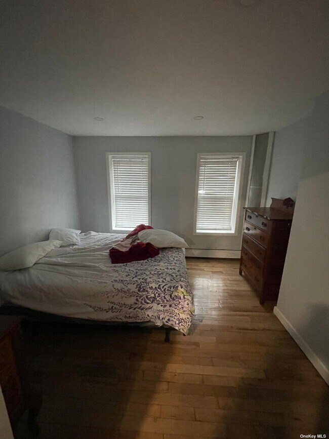 Building Photo - 1280 Herkimer St