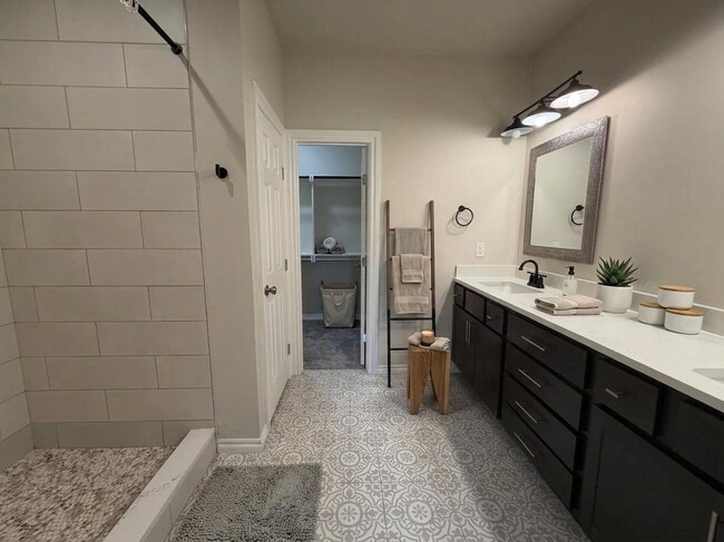 Building Photo - 3 Bed 2 Bath in NW OKC
