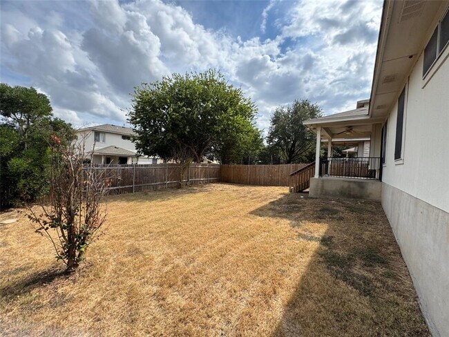 Building Photo - 2802 Greenlee Dr