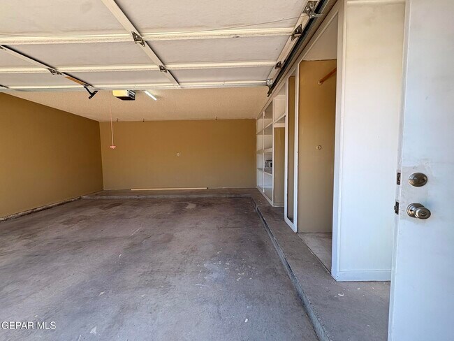 Building Photo - 7148 Villa Hermosa Dr