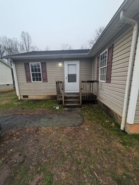 Building Photo - 2BD/1BA Unit in Newton, NC