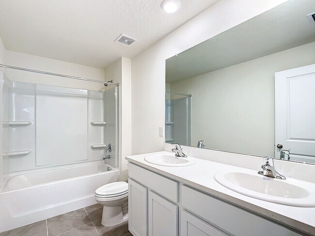 Building Photo - Pet-Friendly 5BR Home in Ocala | Spacious Living in Ocala Crossings South