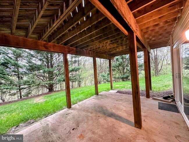 Building Photo - 9261 Ridgefield Cir