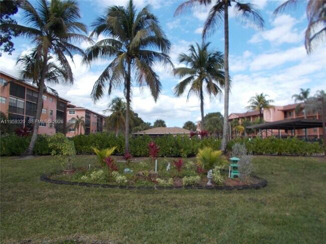 Building Photo - 701 SW 141st Ave