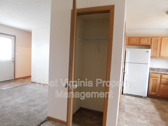 Building Photo - 152 Cardinal Wy