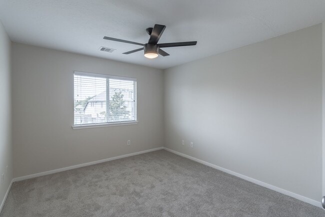 Building Photo - 13619 Northpointe Ridge Ln