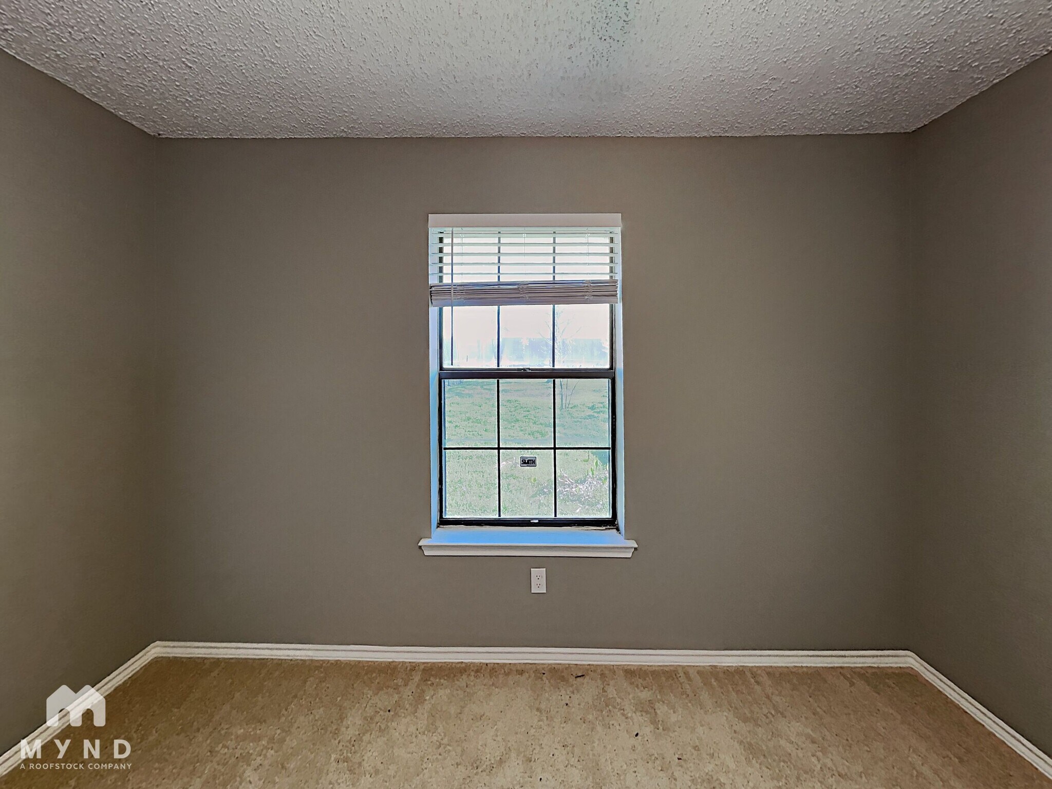 Building Photo - 405 Stoneybrook Dr