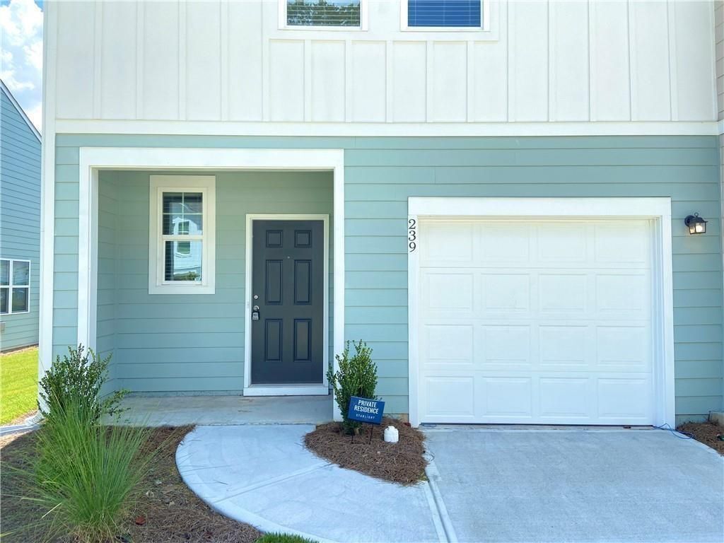 Building Photo - 239 Grand Central Wy