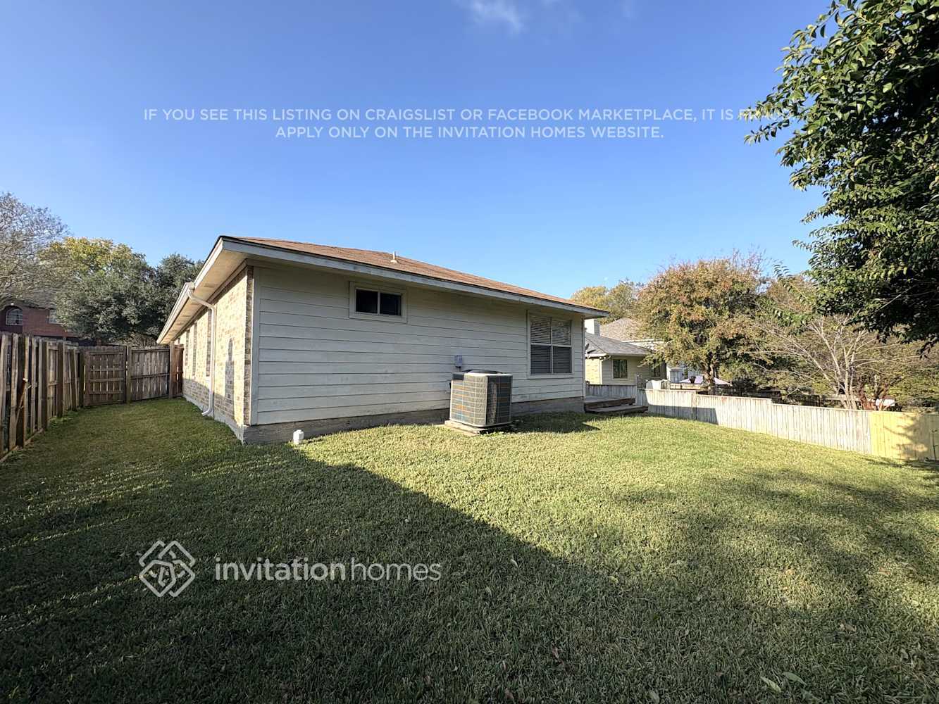 Building Photo - 10714 Estelle Cir