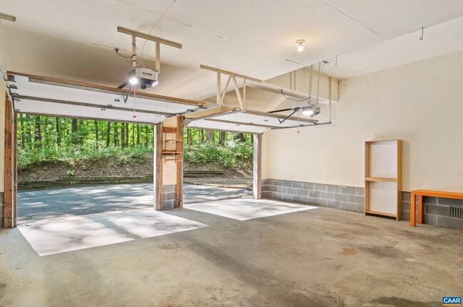 Building Photo - 501 Rookwood Pl